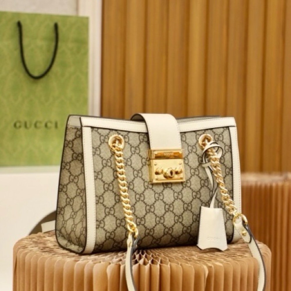 GUCCI Padlock Small Gg Shoulder Bag 💼
